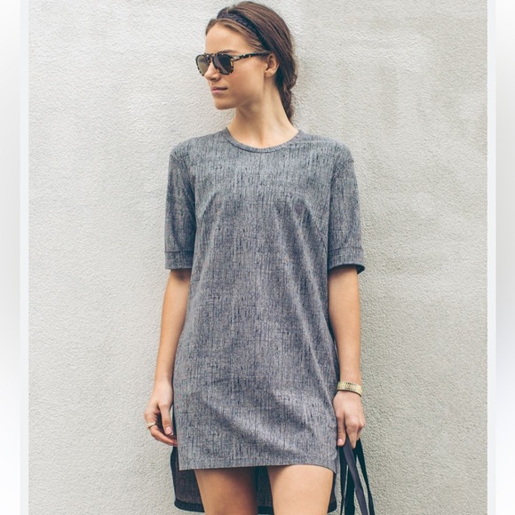 Lululemon - Get it on - Shift style keyhole back grey dress - Picture 1 of 14